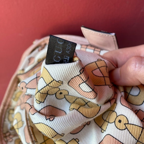 ๐ฏ Authentic Gucci Pink Guccissima Tote Bag - Picture 7 of 16